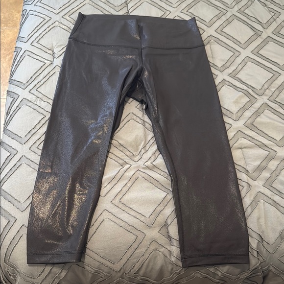 Lululemon Shiny Black Leggings - Picture 1 of 4